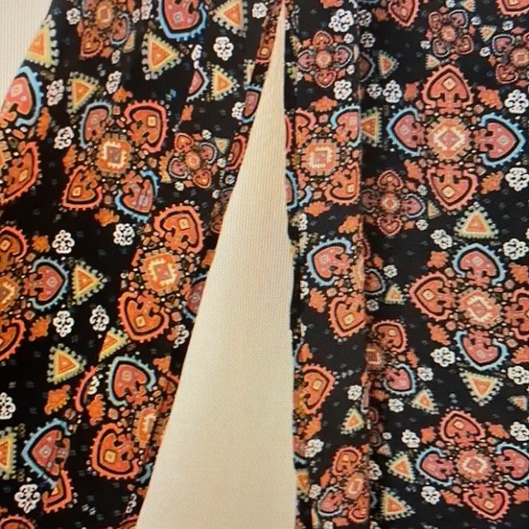 Joy by Lularoe - Picture 3 of 4